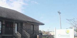 
			
				                                Crescent Hospice held its Bennettsville location Open House celebration Wednesday, welcoming a crowd of well-wishers with tables filled with festive treats and lots of friendly staff on hand to answer any and all questions from the community.
                                 Lauren Monica | Herald Advocate

			
		