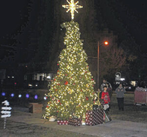 O Christmas tree! O Christmas tree!