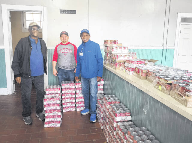 <em>Pictured left to right: </em>Clio Councilman Samuel McCollum, Mayor Adam Pate, and Calvin McIntye.
                                 Lauren Monica | Herald-Advocate