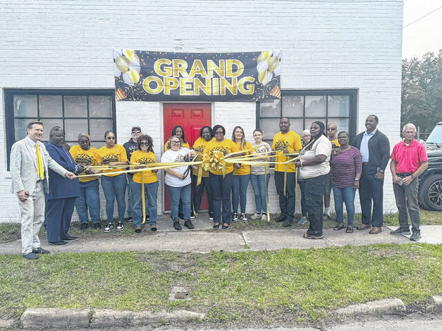 Friday evening Simply Blessed Strong Survivors proudly snipped the proverbial red ribbon on the organizations grand opening and ribbon cutting.