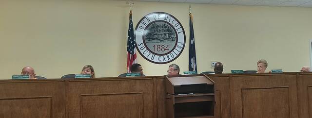 McColl Town Council meets for am emergency session called by Mayor Robert Outlaw
                                 Lauren Monica | Herald-Advocate