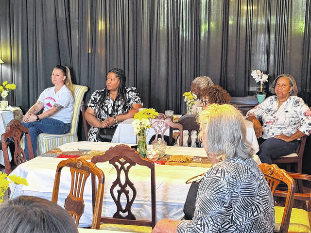 A variety of current social trends and community safety topics were discussed during Grandmas Treasures inaugural Tea and Talk inside their Cozy Tea Room with Bennettsville Police (BPD) Chief Sammy Crosland.
Images courtesy of Grandma’s Treasures