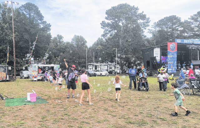 The Hartsville Bubble Guy proves why hes always such a big hit!
                                 Lauren Monica | Herald Advocate